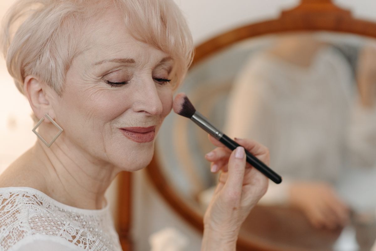 makeup tips for older women