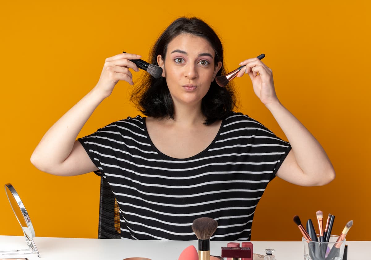how to apply makeup for beginners