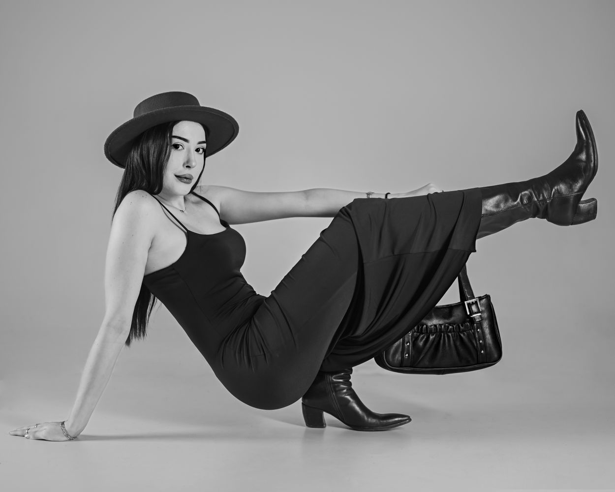 Black Fedora Women's Hats in the 70s and 80s Fashion