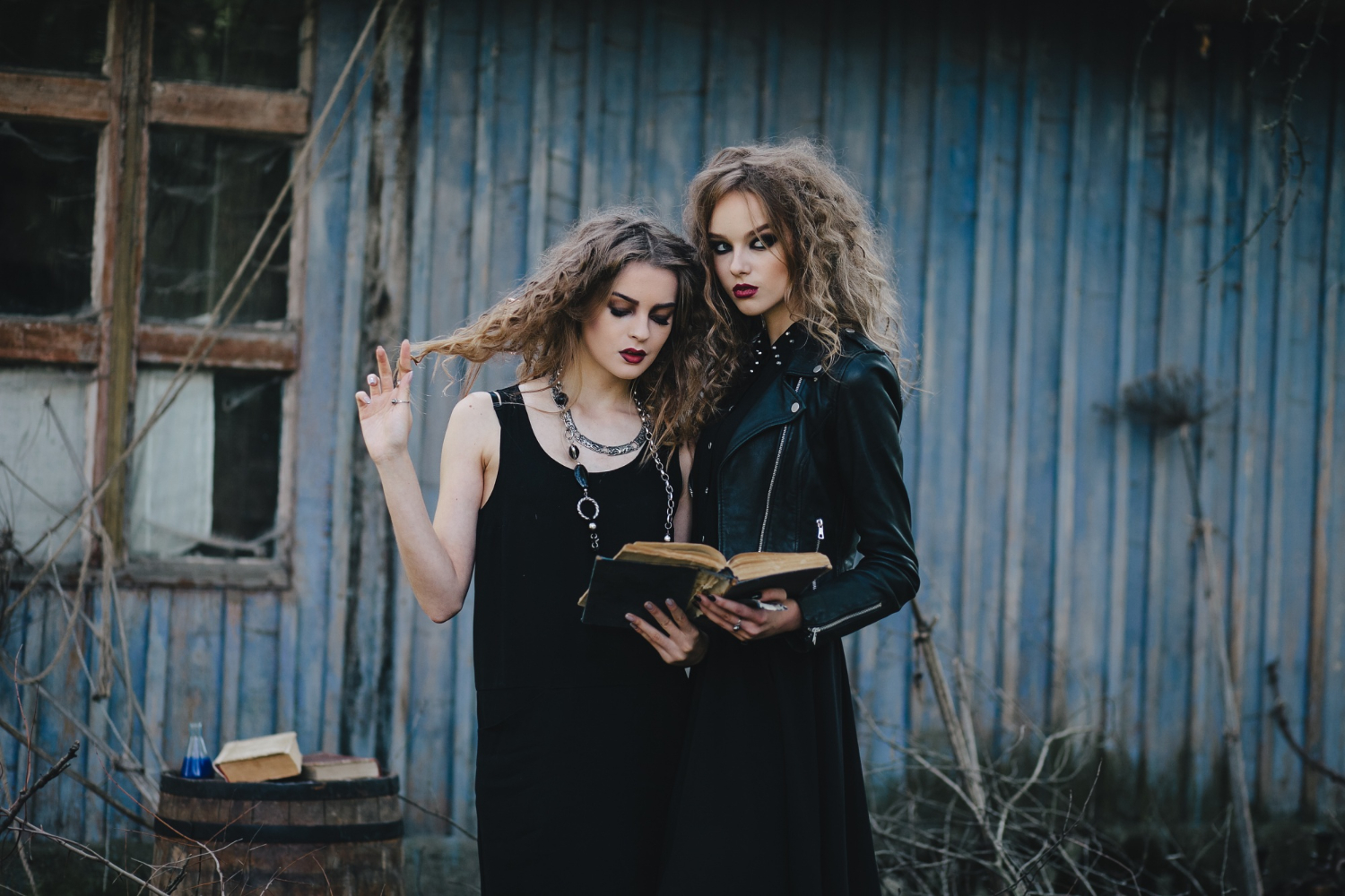 What Is Gothic Fashion and Why Is It So Popular Today?